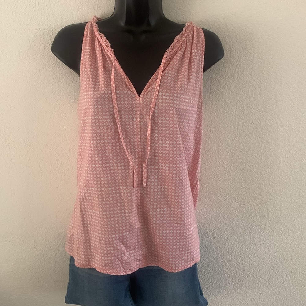 Ann Taylor LOFT Pink White Ditsy Dot Cotton Top Size M Petite Sleeveless V-neck